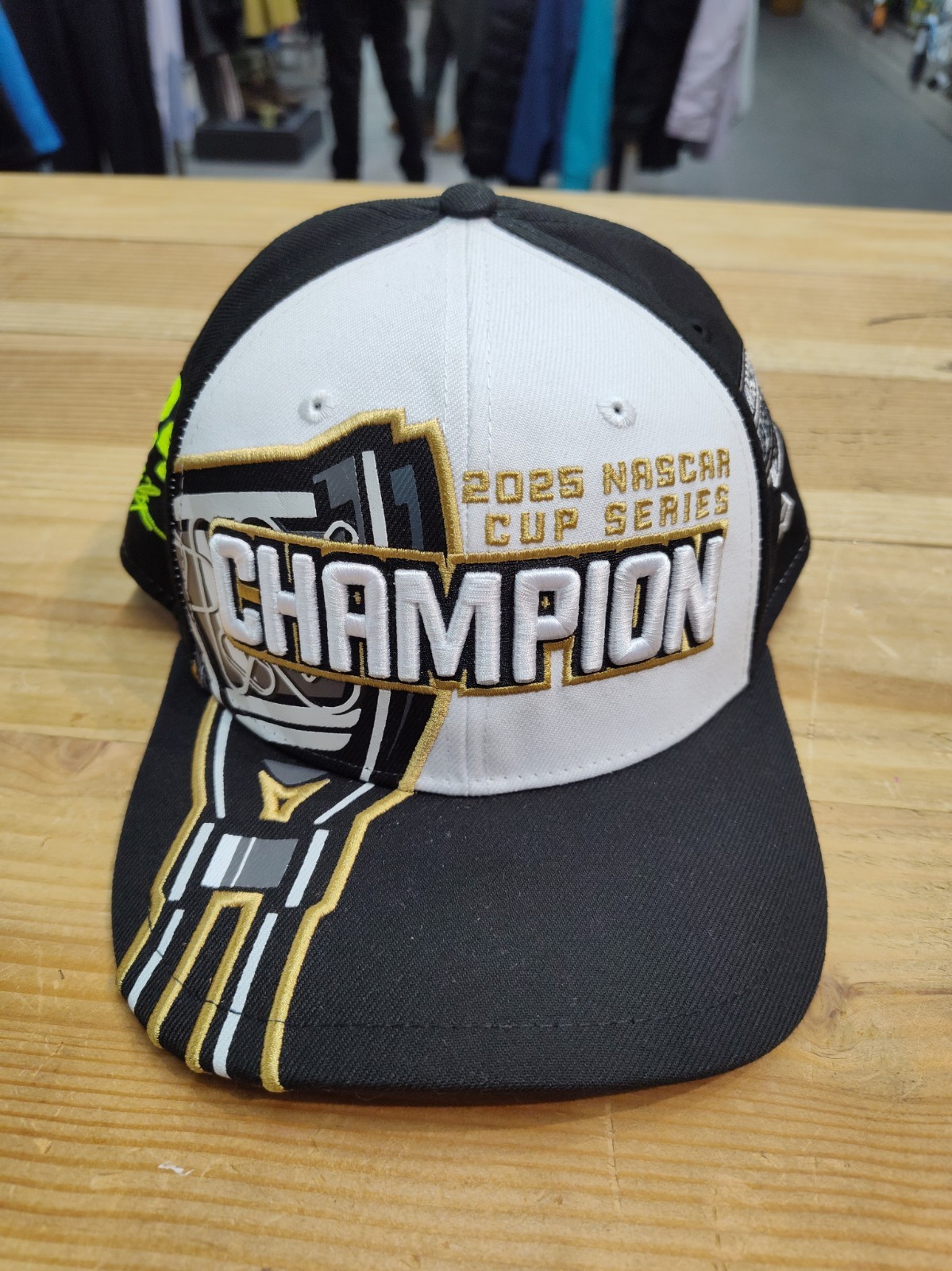 William Byron #24 New Era 2025 NASCAR Regular Season Champion Hat One Size