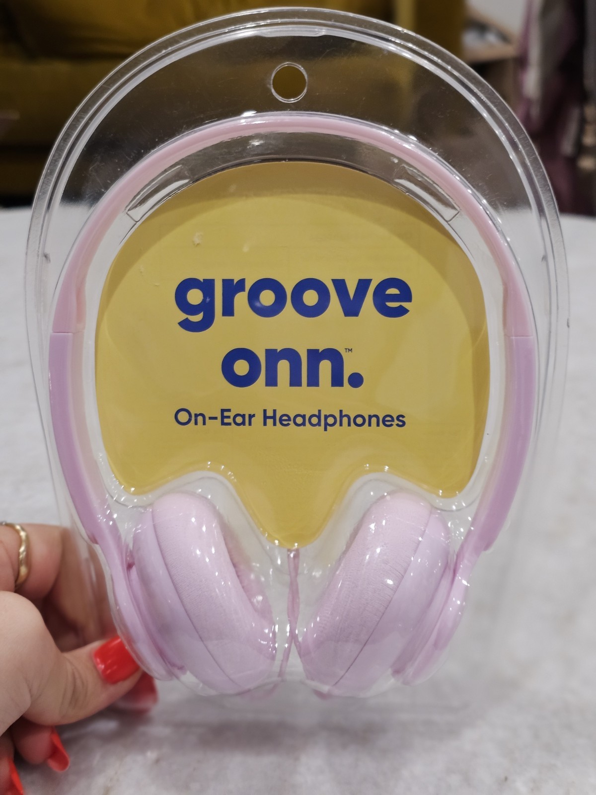 Groove Onn On-Ear School Headphones Pink Adjustable Headband Lightweight Design Groove Onn On-Ear School Headphones Pink Adjustable Headband Lightweight Design