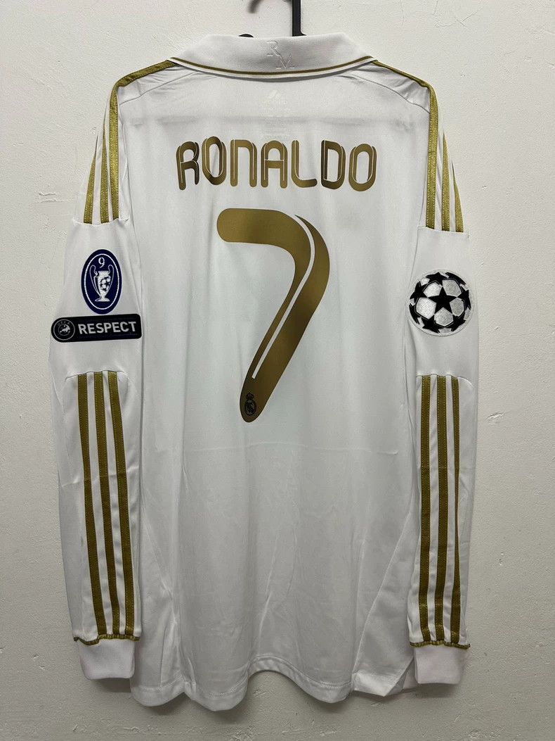 Classic Retro 2011/12 Real Madrid Home L/S Jersey #7 C.Ronaldo