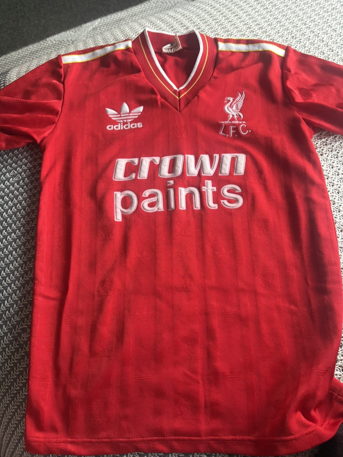 Very rare Liverpool jersey adidas original 1985 1986 home shirt size Large boys Very rare Liverpool jersey adidas original 1985 1986 home shirt size Large boys