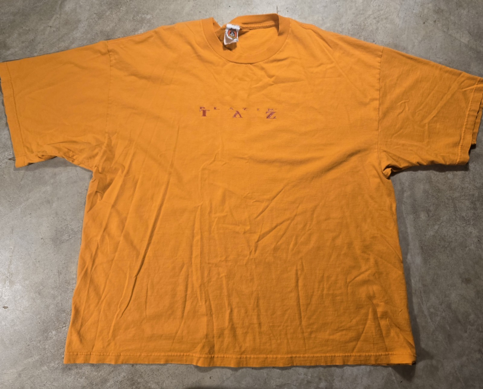 Vintage 1999 Looney Tunes Taz Motorcycle Dragon Graphic Orange T-Shirt 2XL Vintage 1999 Looney Tunes Taz Motorcycle Dragon Graphic Orange T-Shirt 2XL