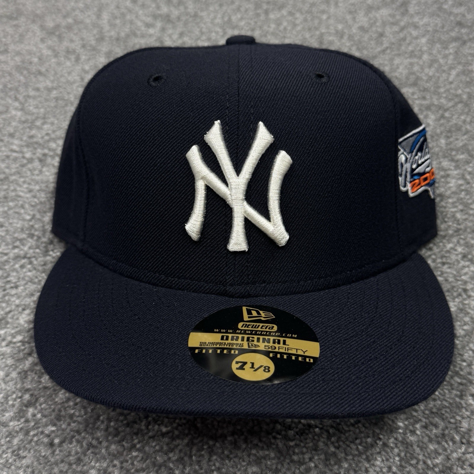 New York Yankees Hat Baseball Cap Fitted 7 1/8 New Era MLB Vintage 2000 Patch