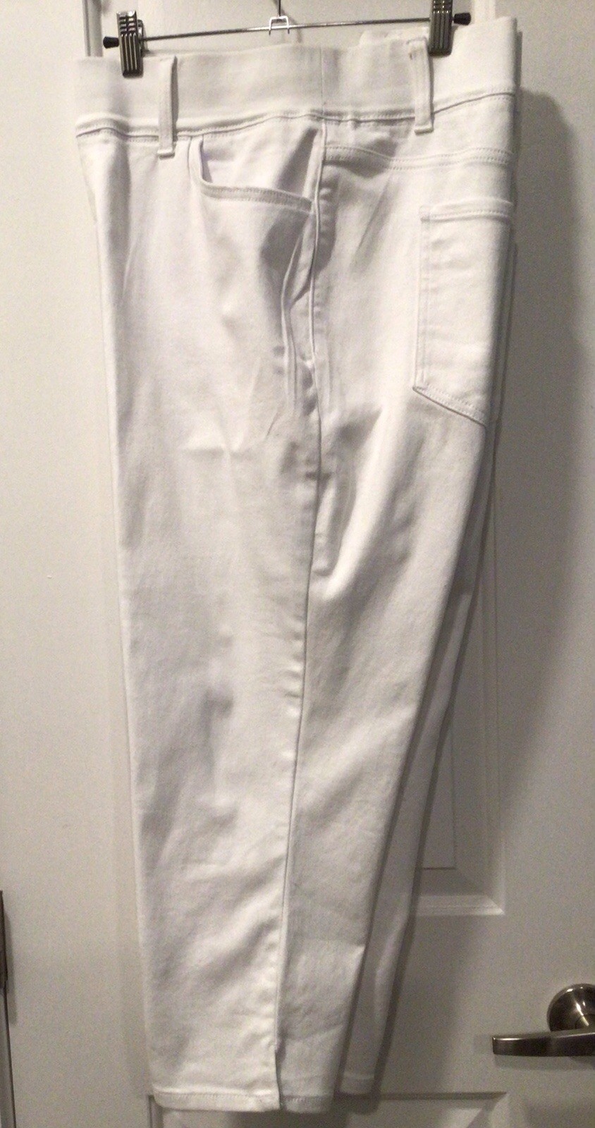 NWOT Terra & Sky Womens Size 1X (16W-18W) High Comfort Waist White Capris NWOT Terra & Sky Womens Size 1X (16W-18W) High Comfort Waist White Capris