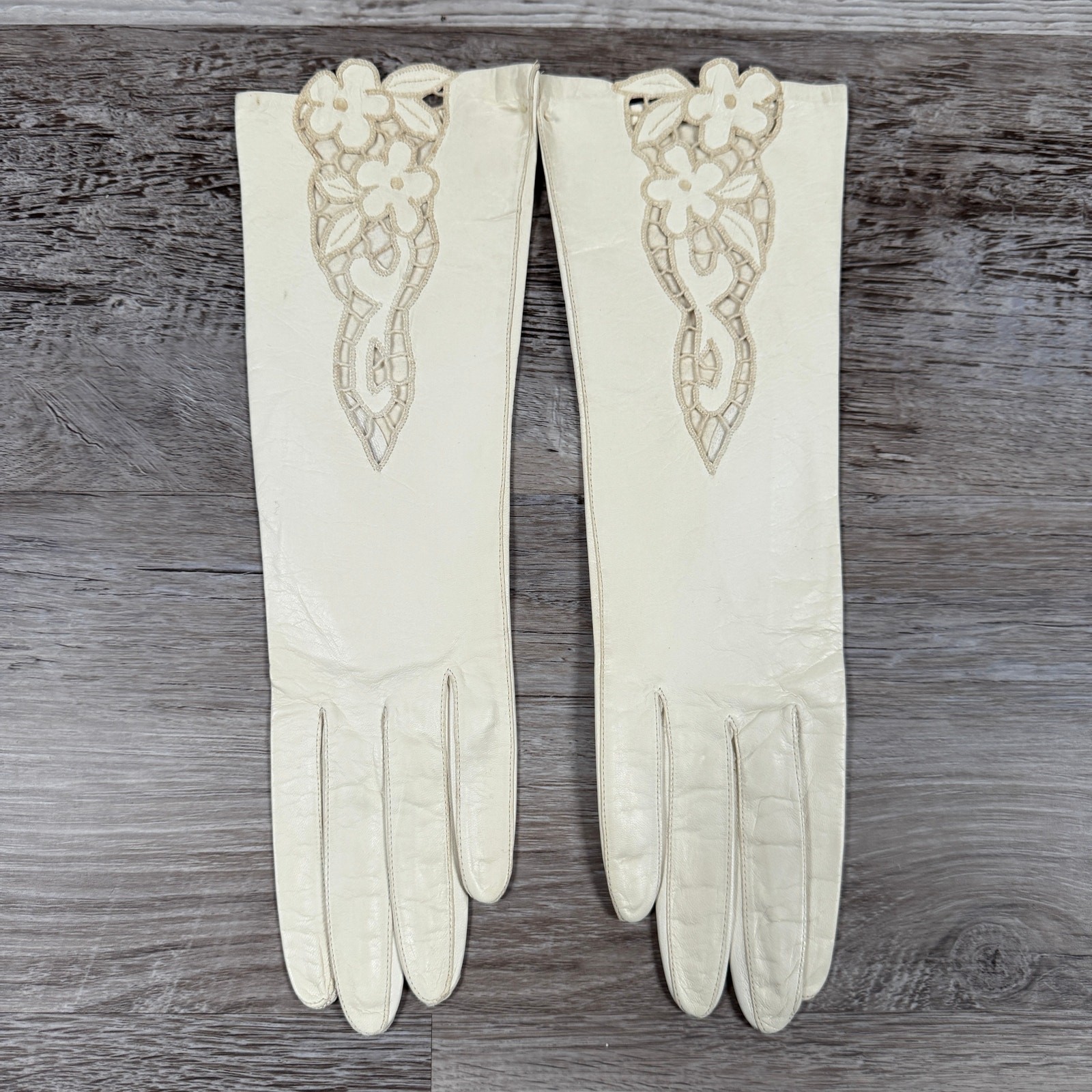 Vintage 50s 60s Italian Leather Gloves Bridal Old Hollywood Floral Cutwork S