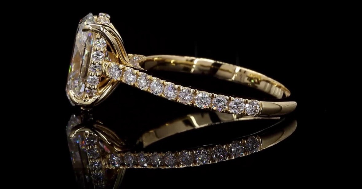 5ct Oval Lab Grown Diamond Ring 14K Yellow Gold Pave E VVS2 IGI