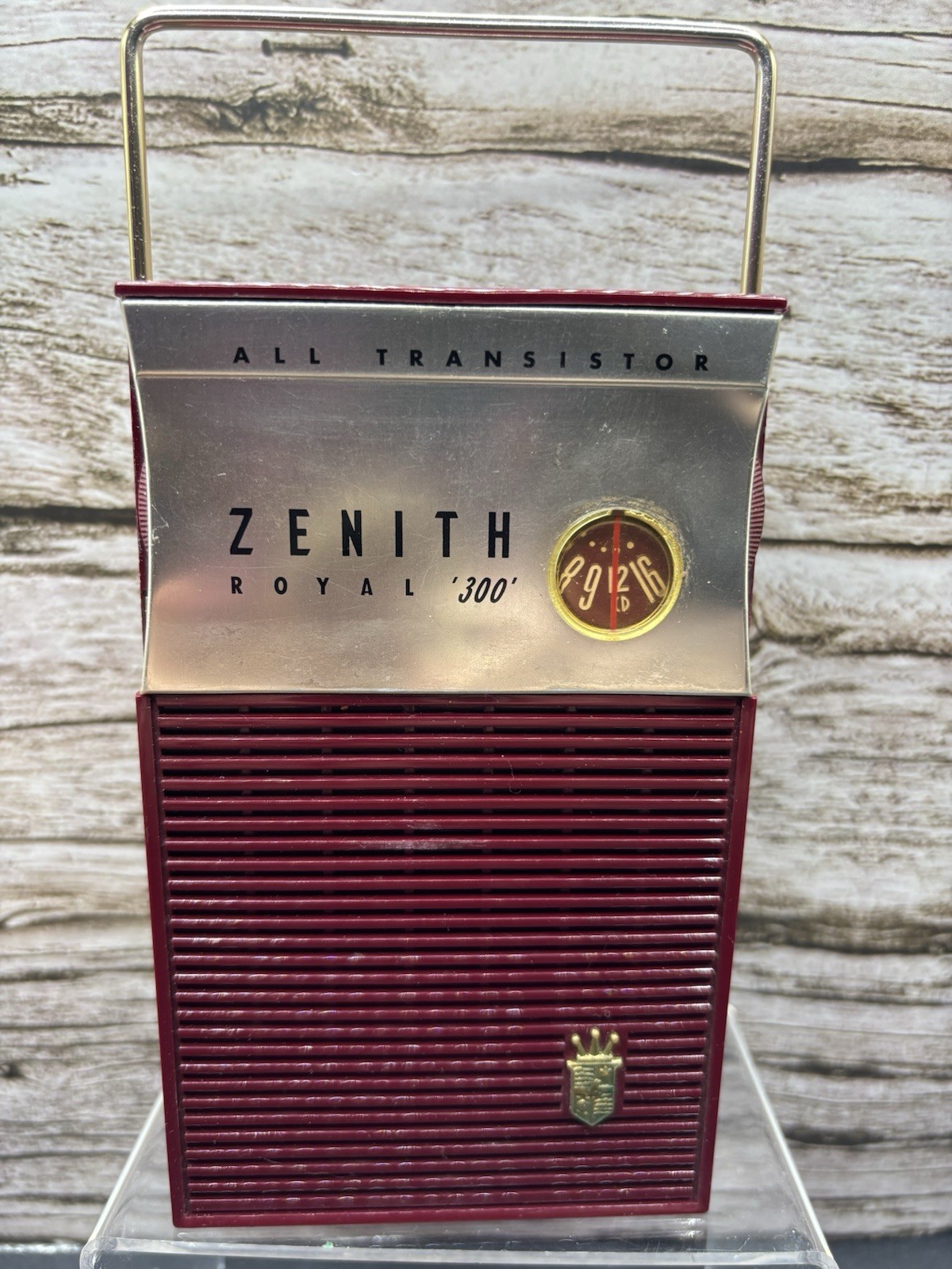 Zenith Royal 300 All Transistor Radio w/ Case Maroon 50’s Vintage FOR PARTS Zenith Royal 300 All Transistor Radio w/ Case Maroon 50’s Vintage FOR PARTS