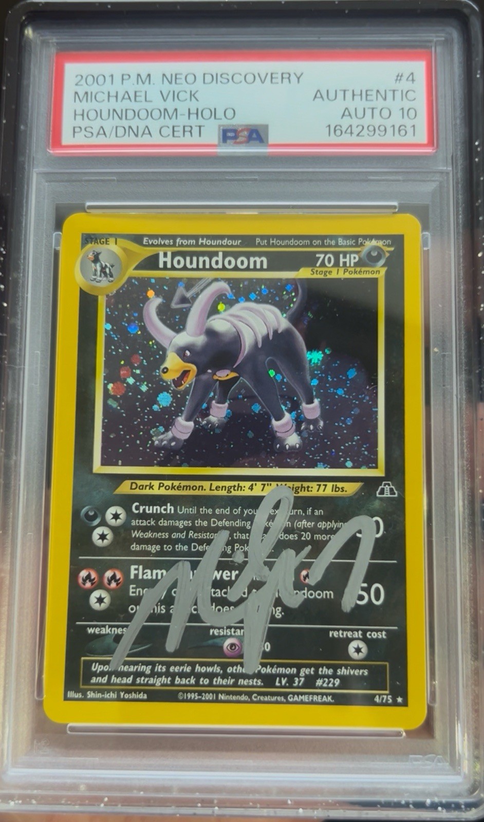Michael Vick Auto Houndoom 4/75 Neo Discovery One of a Kind Auto Slab Michael Vick Auto Houndoom 4/75 Neo Discovery One of a Kind Auto Slab