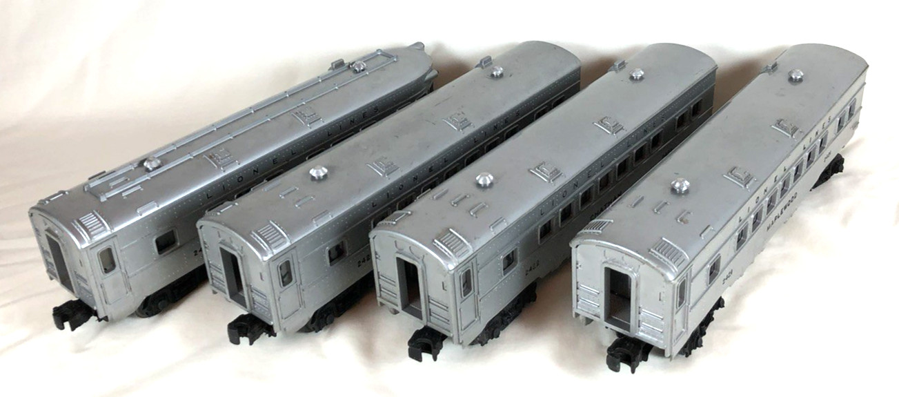 Lionel No. 2421, No. 2422, No. 2429 and No. 2423 Passenger Cars, Silver