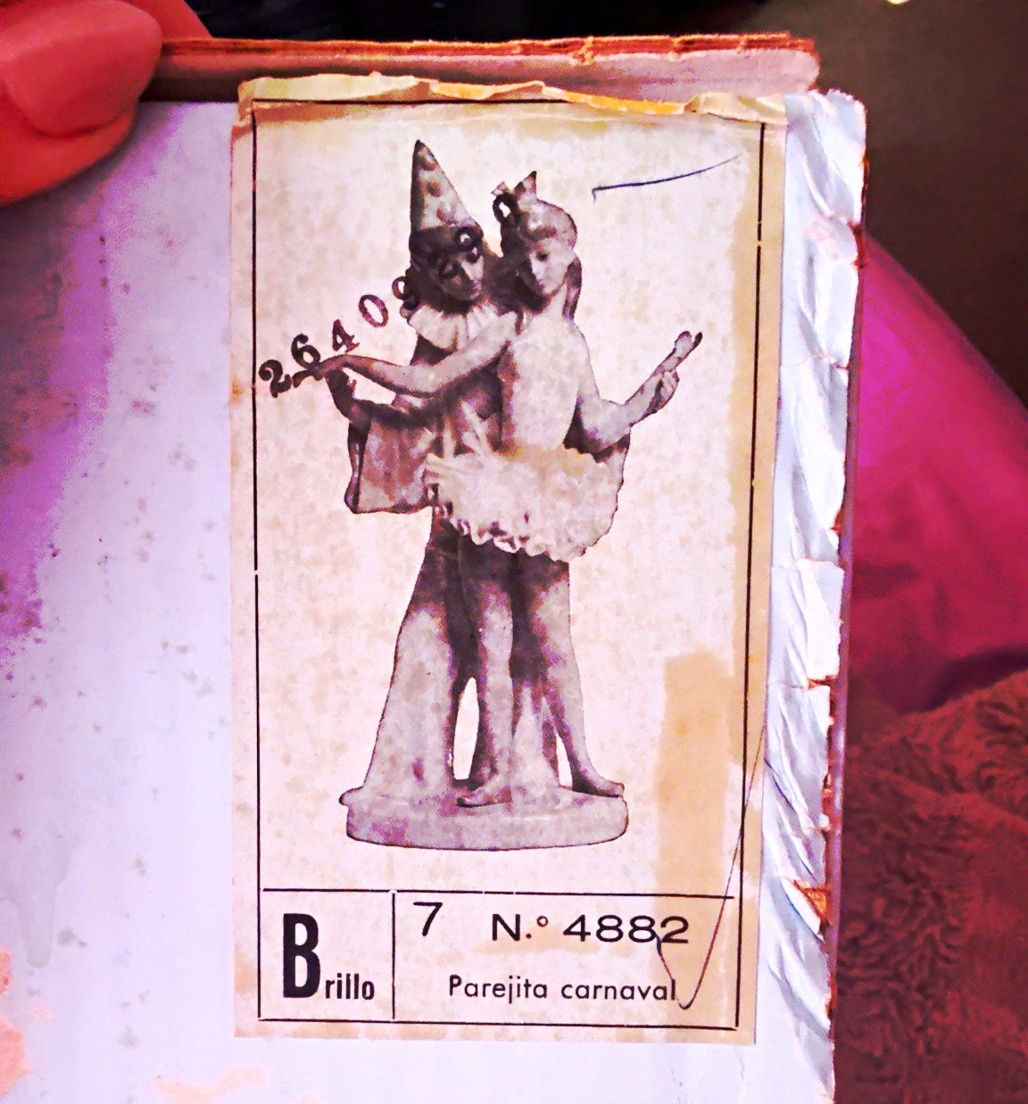 Lladró Parejita Carnaval Porcelain Figurine 4882 Pierrot Clown Couple Box Lladró Parejita Carnaval Porcelain Figurine 4882 Pierrot Clown Couple Box
