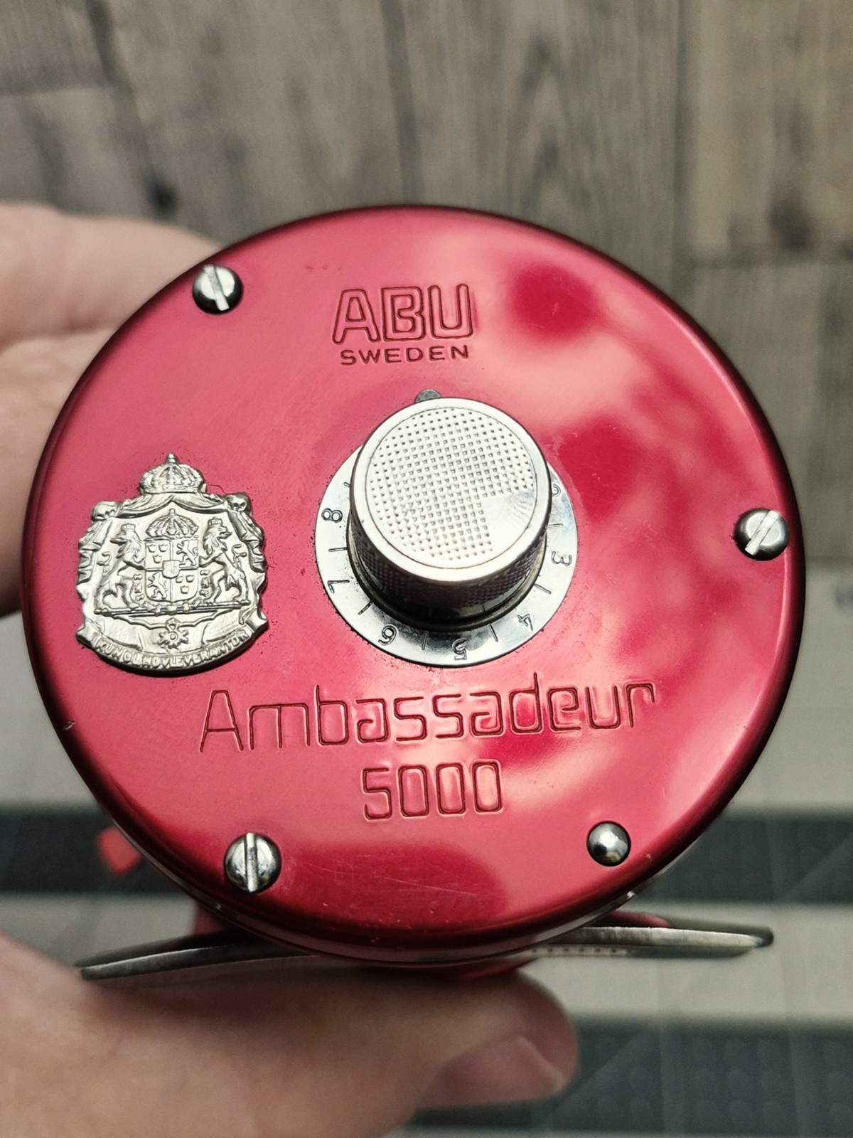 1977 Abu Garcia Sweden Ambassadeur 5000 Red Beautiful  Condition Vintage
