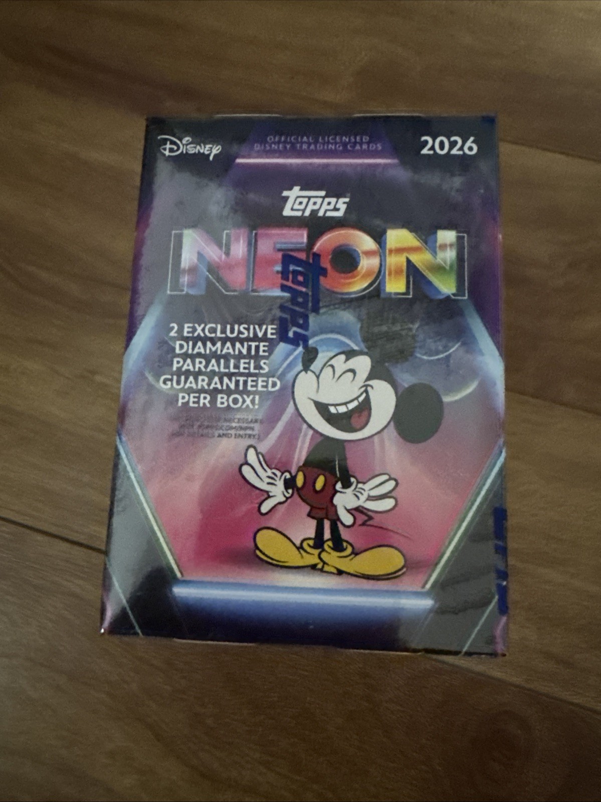 *IN HAND* 2026 TOPPS DISNEY NEON VALUE BLASTER BOX (35 Cards) *IN HAND* 2026 TOPPS DISNEY NEON VALUE BLASTER BOX (35 Cards)