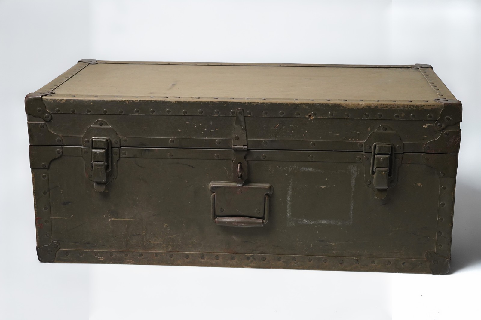 Vintage US Army Military Foot Locker Trunk Green Metal Wood Named WWII Korea Era