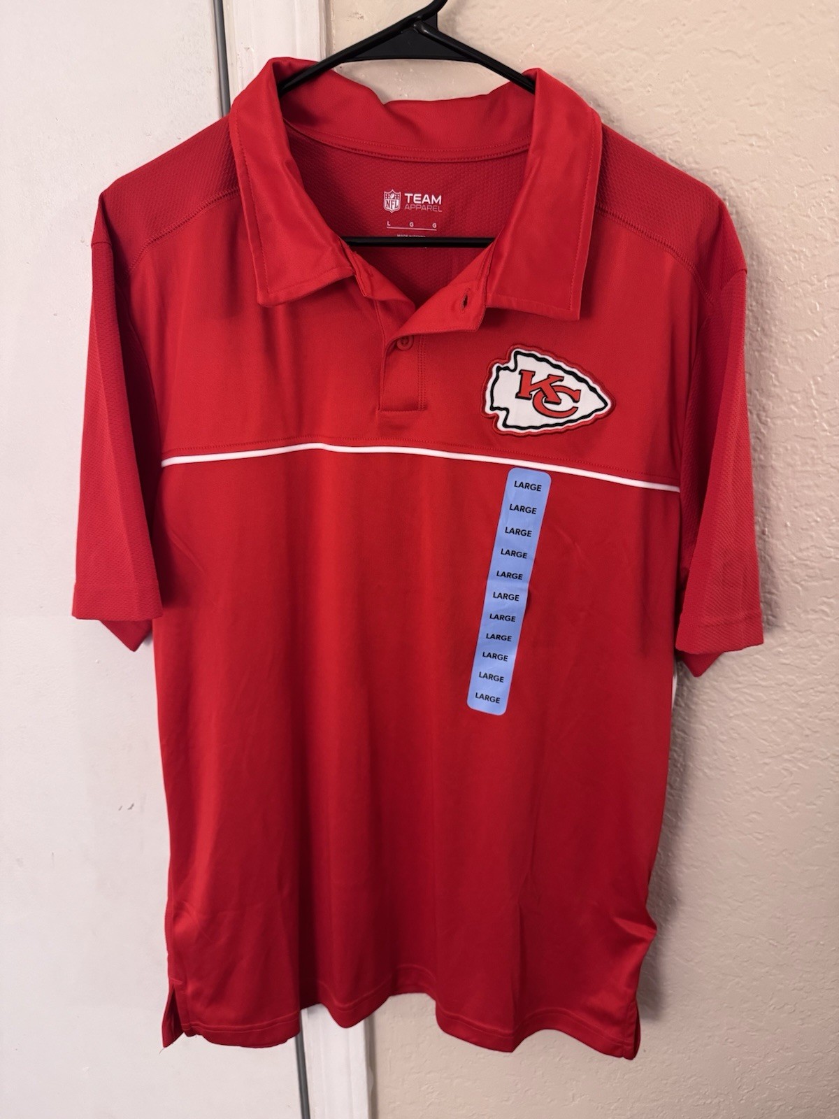 NWT Mens Kansas City Chiefs KC Polo Shirt Large Red NWT Mens Kansas City Chiefs KC Polo Shirt Large Red