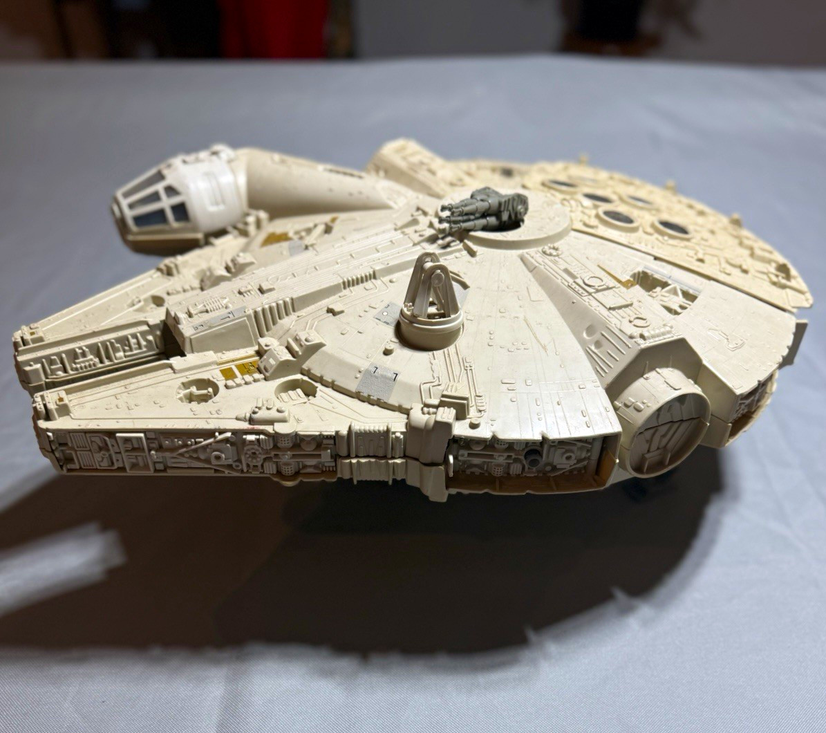 Kenner Star Wars Millennium Falcon Space Ship 1979 Vintage Sci-Fi Horror