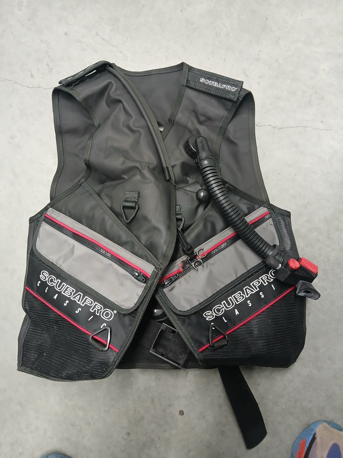 ScubaPro Classic BCD Black/Red Size Large Boyancy Control Scuba Pro Mexico ScubaPro Classic BCD Black/Red Size Large Boyancy Control Scuba Pro Mexico