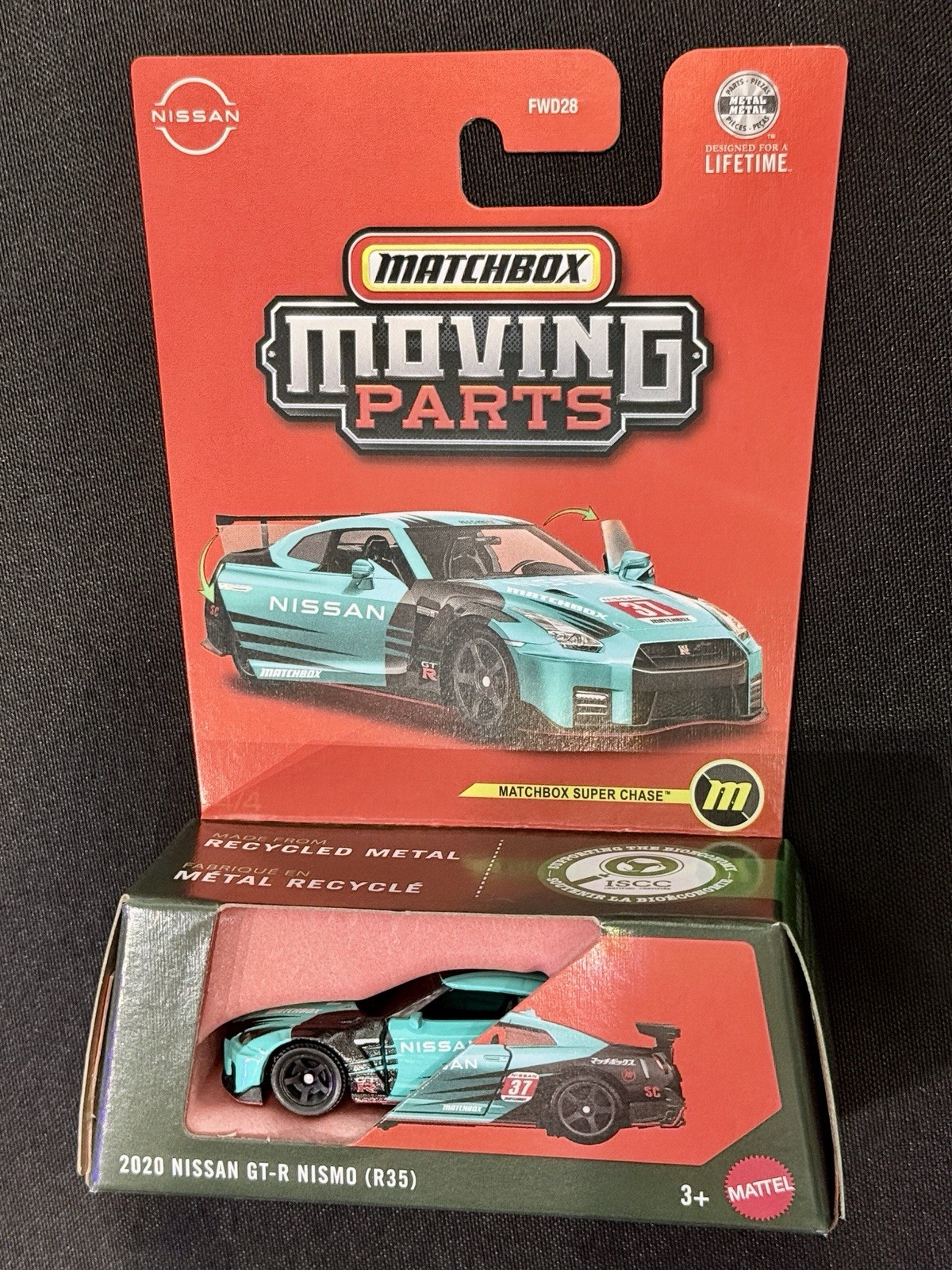 Matchbox moving parts super chase 2020 Nissan GT-R Nismo (R35) Matchbox moving parts super chase 2020 Nissan GT-R Nismo (R35)