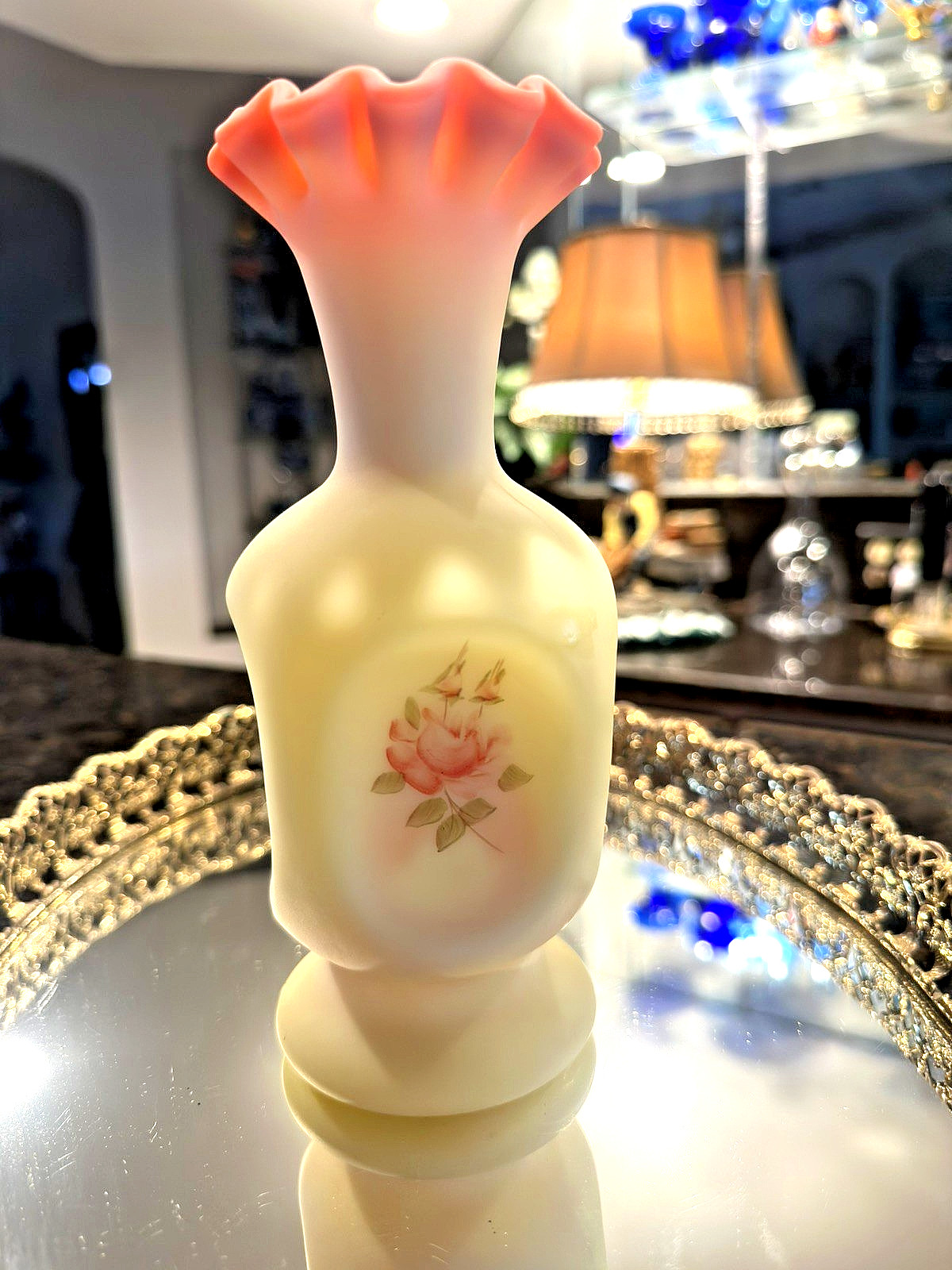 Fenton Burmese Alice Farley Signed Pinch Vase Roses Pink Uranium Glows Nicely Fenton Burmese Alice Farley Signed Pinch Vase Roses Pink Uranium Glows Nicely