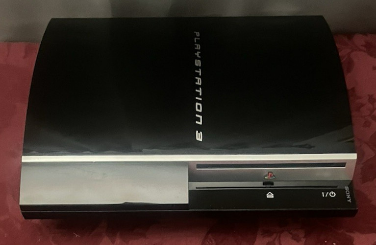 Sony PlayStation 3 PS3 CECHK01 Console - AS IS FOR PARTS NOT WORKING
