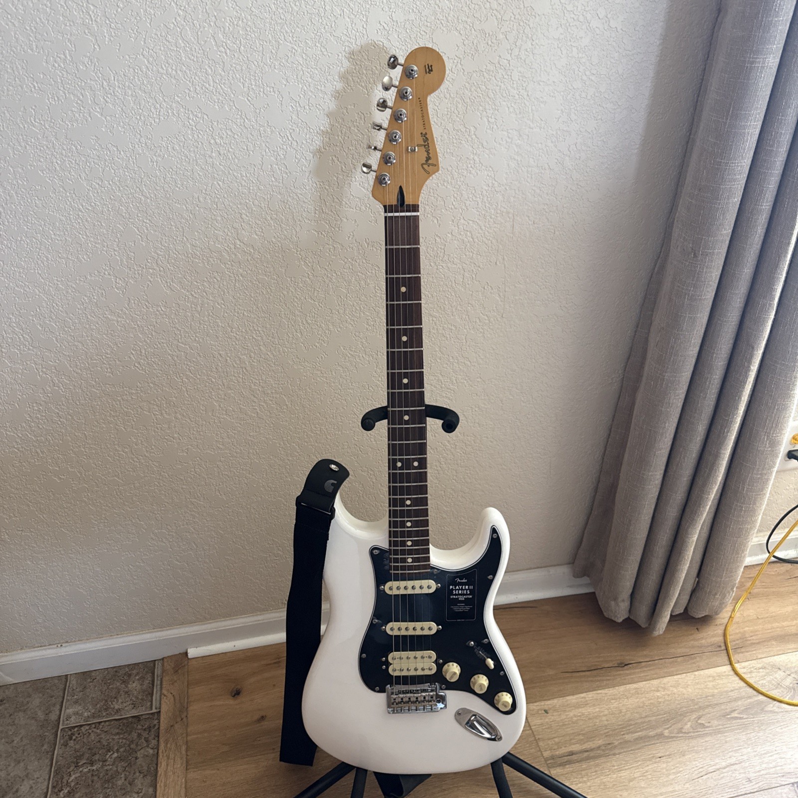 Fender Player II Stratocaster HSS Rosewood Fingerboard Guitar Polar White