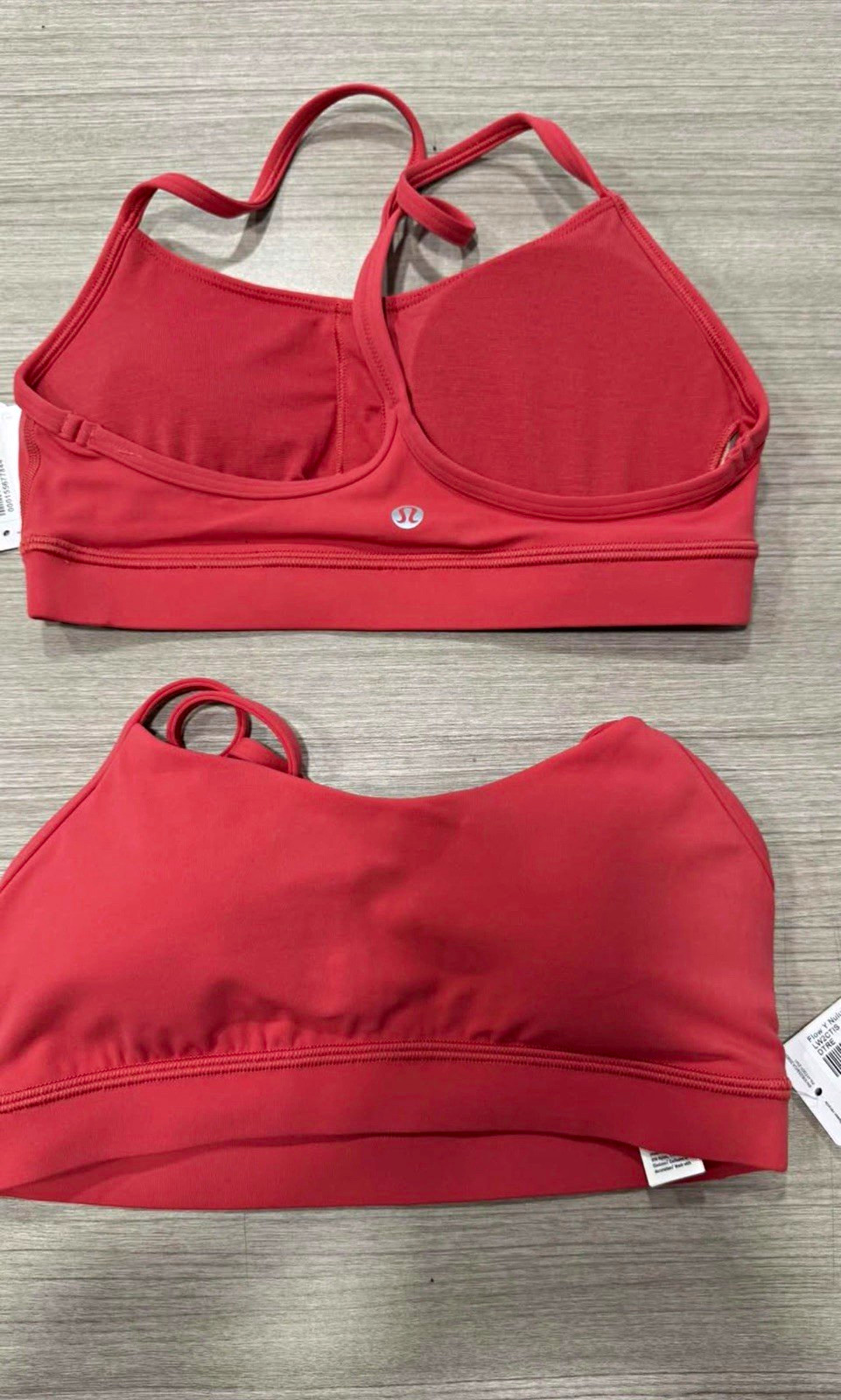 Lululemon Energy Bra Red Size 6 Cup Medium Support Wireless Padded Racerback Lululemon Energy Bra Red Size 6 Cup Medium Support Wireless Padded Racerback