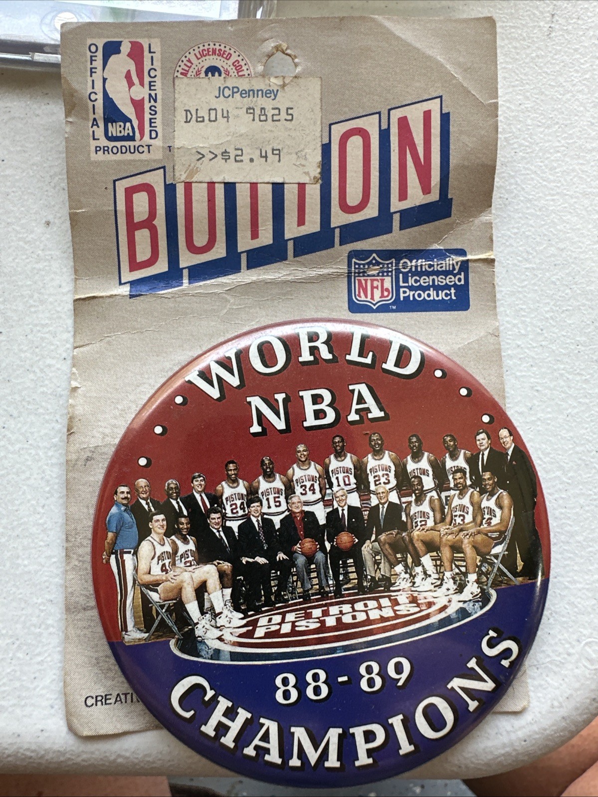 Vintage Detroit Pistons World NBA 88-89 Team Pinback Button Pin