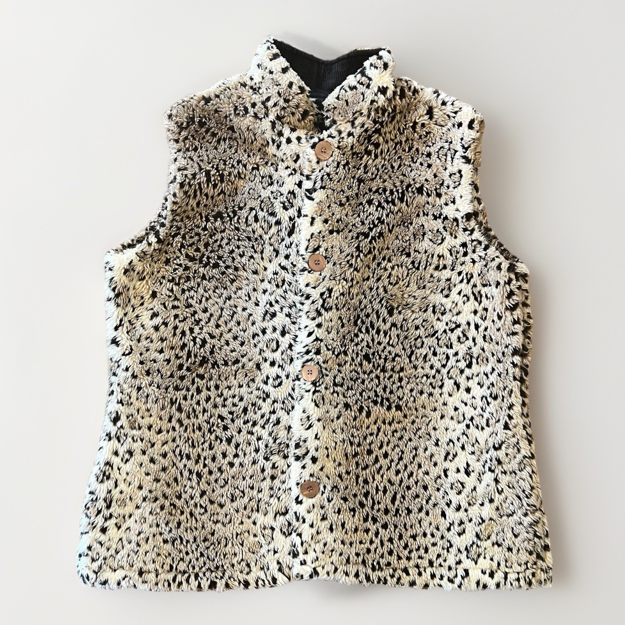 Coldwater Creek 1X Faux Fur Leopard Print Vest Button Front Pockets Collared Coldwater Creek 1X Faux Fur Leopard Print Vest Button Front Pockets Collared