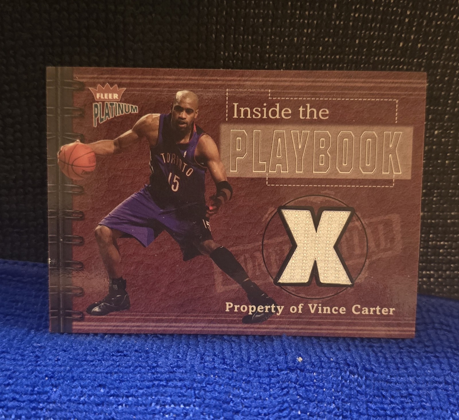 2002-03 Fleer Platinum - Inside the PlayBook Vince Carter Game Used /250 (MEM)