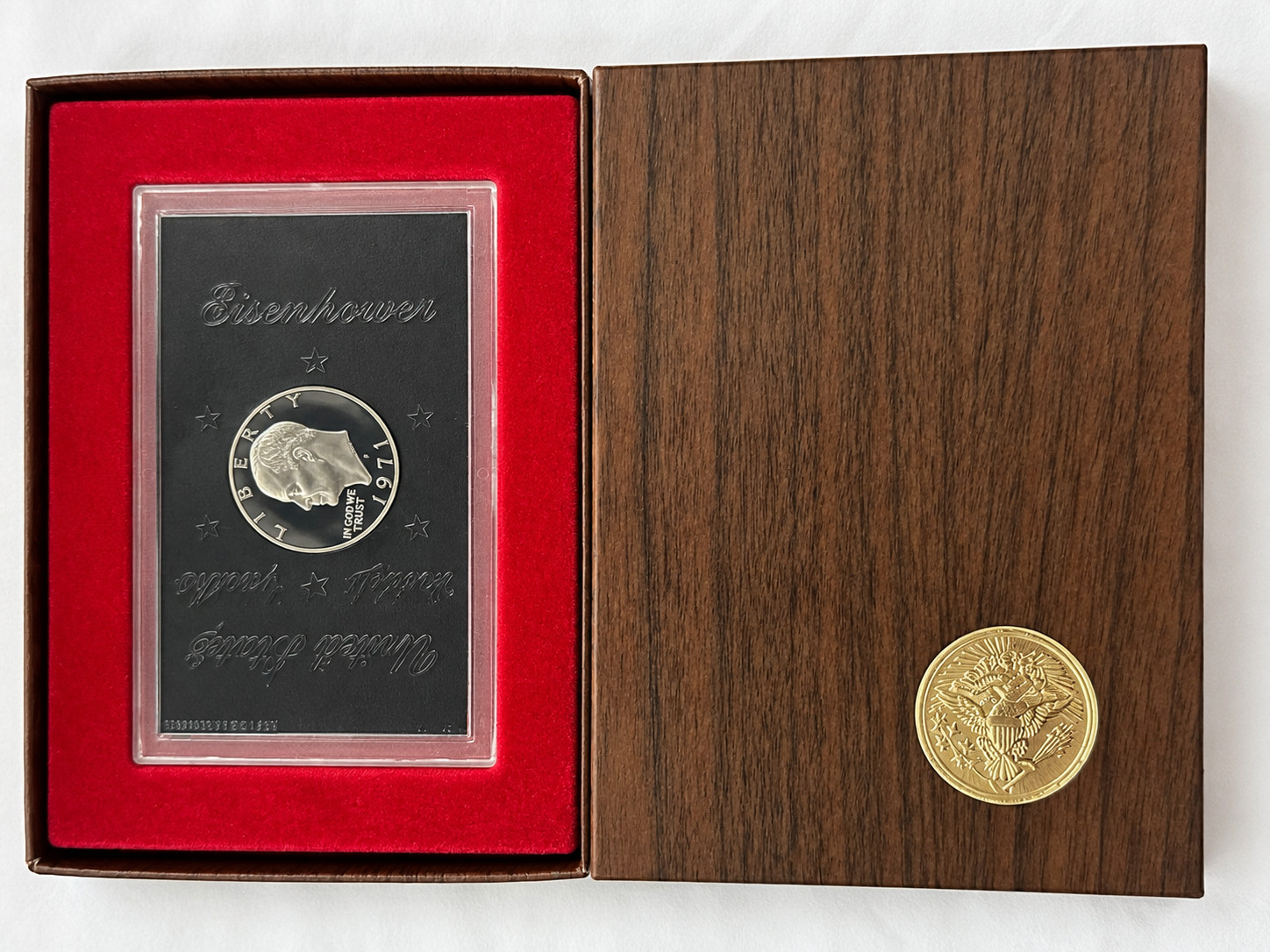1971-S Eisenhower Proof Dollar 40% Silver Brown box Original U.S.Mint OGP 1971-S Eisenhower Proof Dollar 40% Silver Brown box Original U.S.Mint OGP