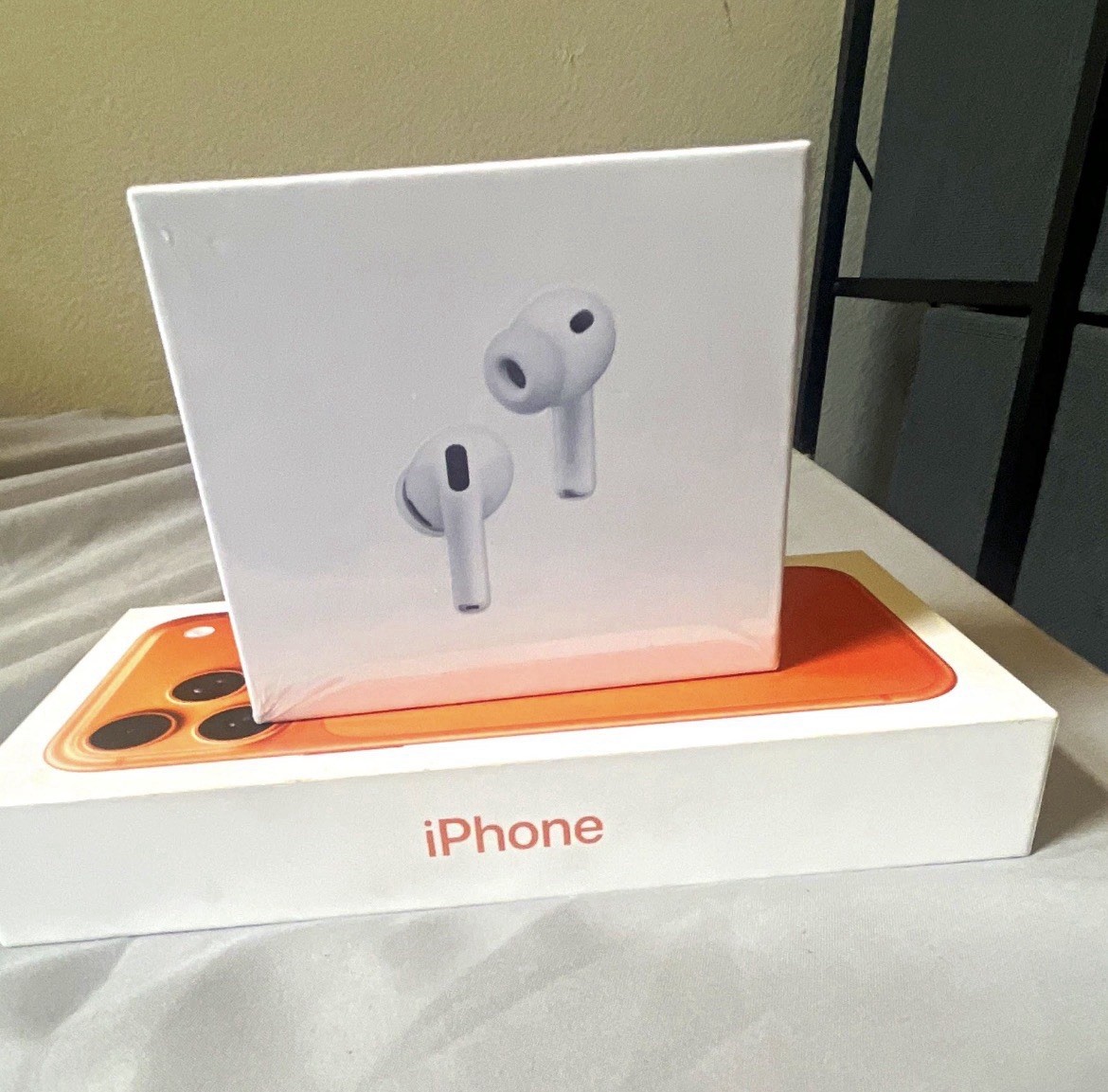 Apple AirPods Pro 3 Sealed New ANC Active Noise Cancellation w/ AppleCare