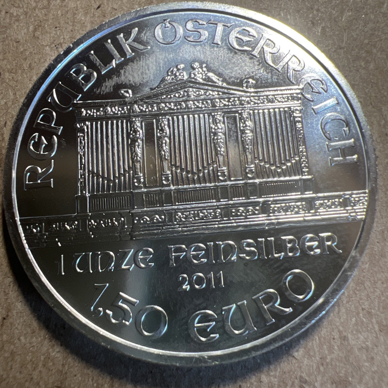 2011 Austria Vienna Philharmonic 1 oz .999 Fine Silver Coin.  Brilliant Unc.