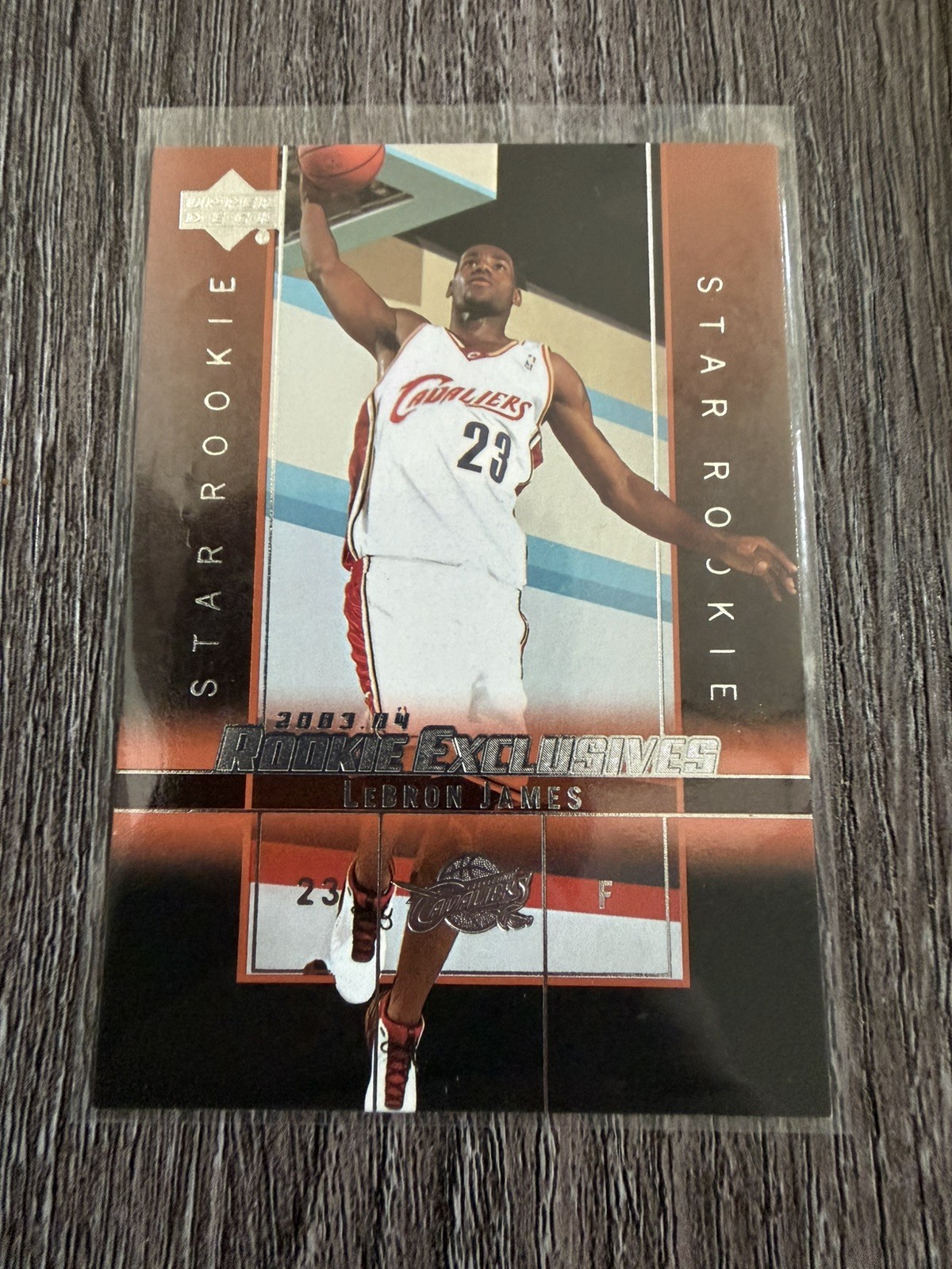 2003-04 Upper Deck Rookie Exclusives - Star Rookie LeBron James #1 (RC) 2003-04 Upper Deck Rookie Exclusives - Star Rookie LeBron James #1 (RC)