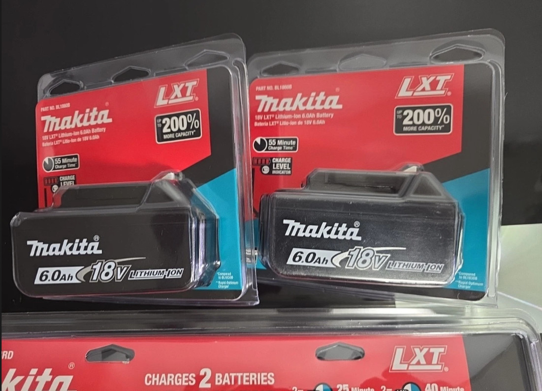 Makita BL1860B-2 18V 6.0Ah Integrated LED LXT Lithium-Ion Battery - 2 Pack