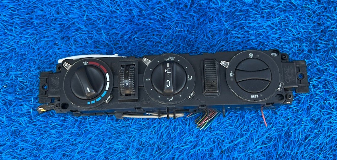 2003-2006 MERCEDES DODGE SPRINTER CLIMATE CONTROL MODULE 0004463628KZ