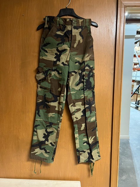 U.S. G.I. Hot Weather Field Trousers, Woodland, Unused. Extra Large/ Long U.S. G.I. Hot Weather Field Trousers, Woodland, Unused. Extra Large/ Long