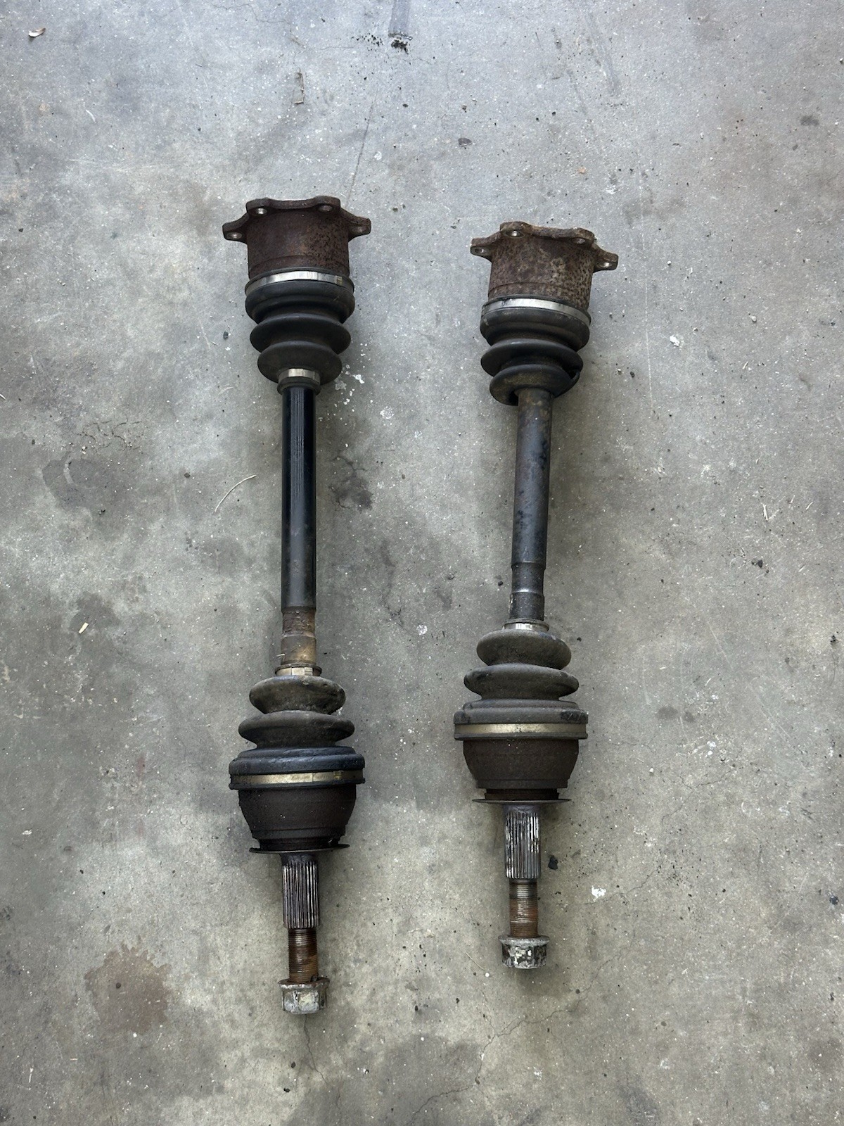 2003-2008 Nissan 350Z G35 Coupe Rear CV Axle Set Pair OEM 39601AR400