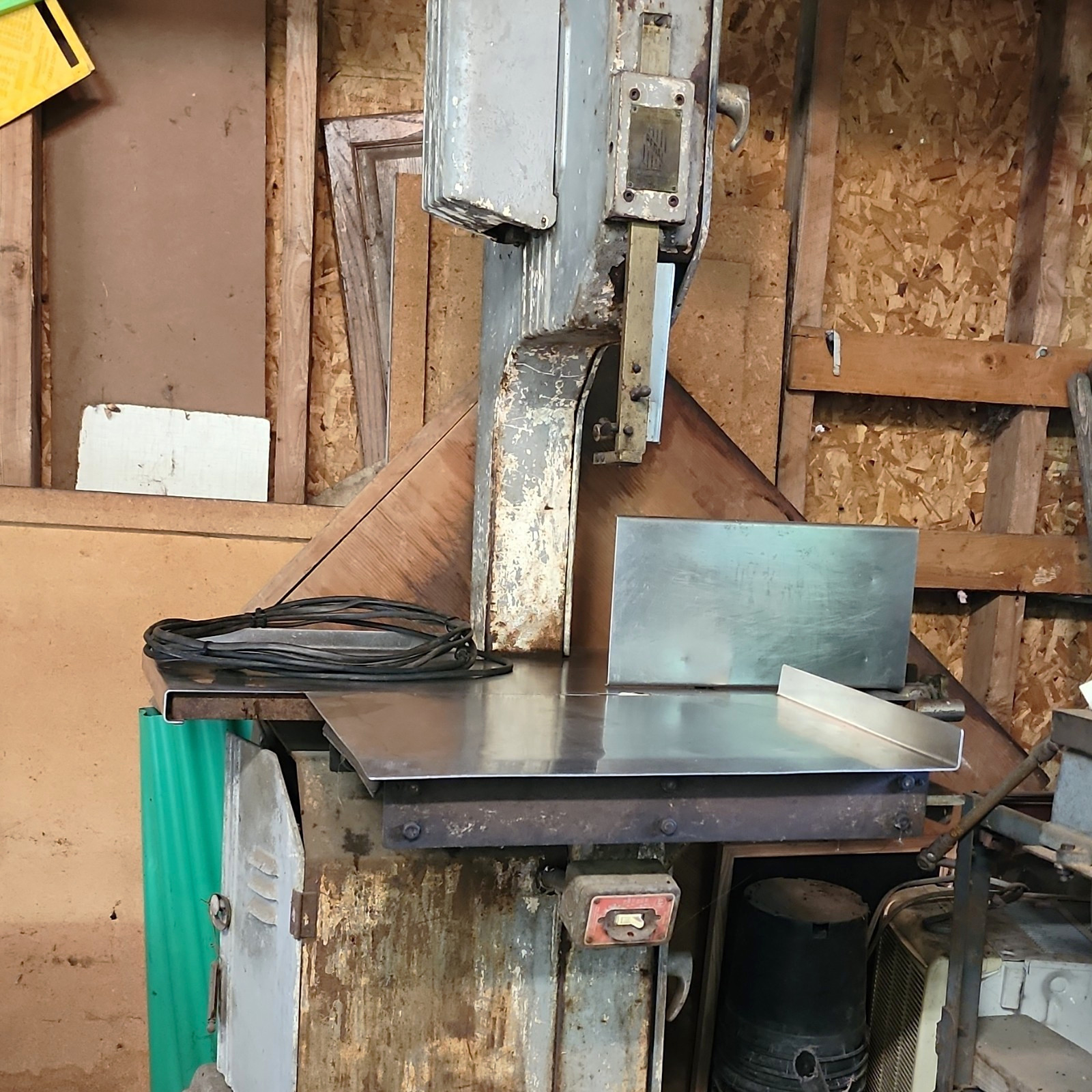 Regal Deluxe Commercial Meat & Bone Band Saw, 125