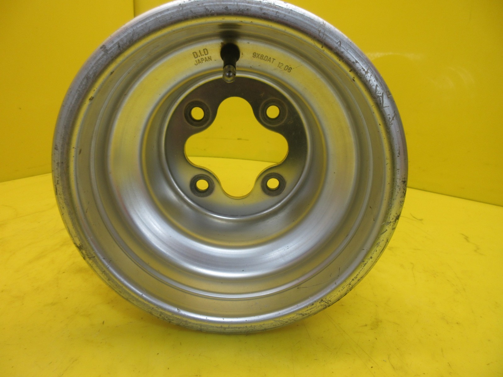 OEM D.I.D 2006-2007 HONDA TRX 450ER TRX450R REAR BACK WHEEL RIM 9x8