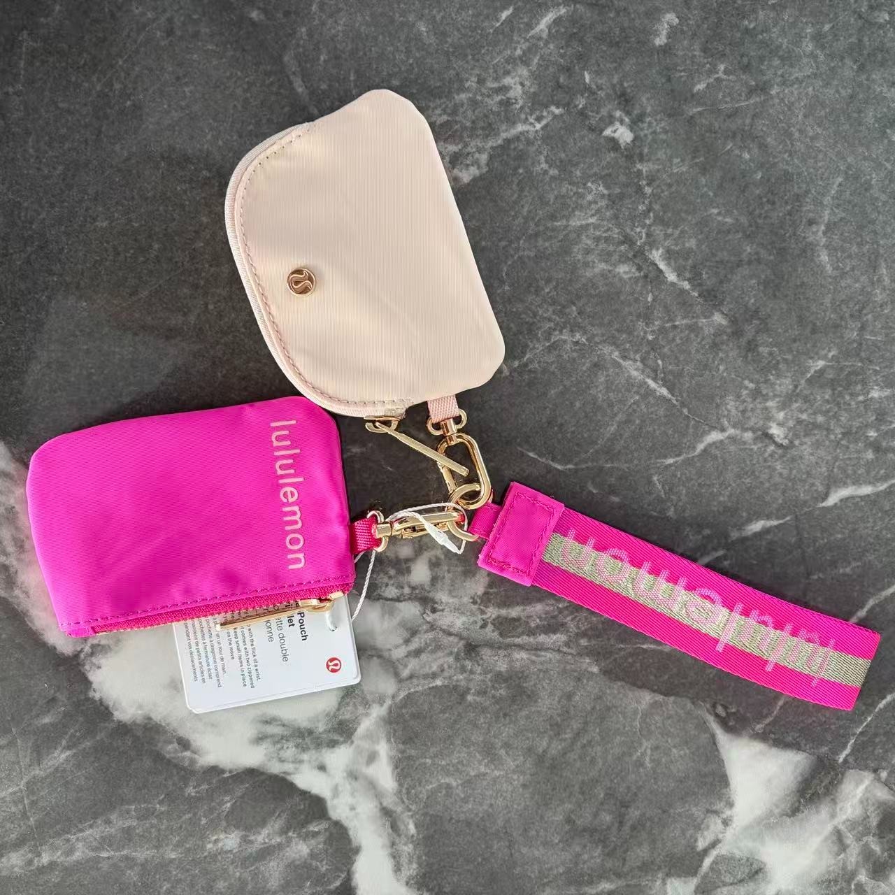 Lululemon NWT Wristlet Duel Pouch Wallet Keychain Athletica New Lululemon NWT Wristlet Duel Pouch Wallet Keychain Athletica New