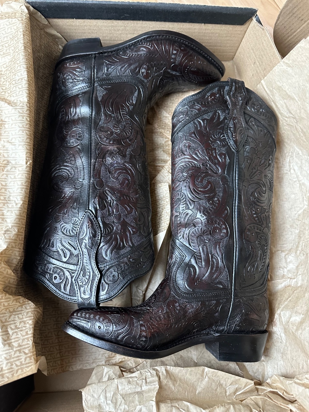 New FRYE Western Cowboy Cowgirl Boots Leather Billy Daisy Womens Black Brown 7 New FRYE Western Cowboy Cowgirl Boots Leather Billy Daisy Womens Black Brown 7