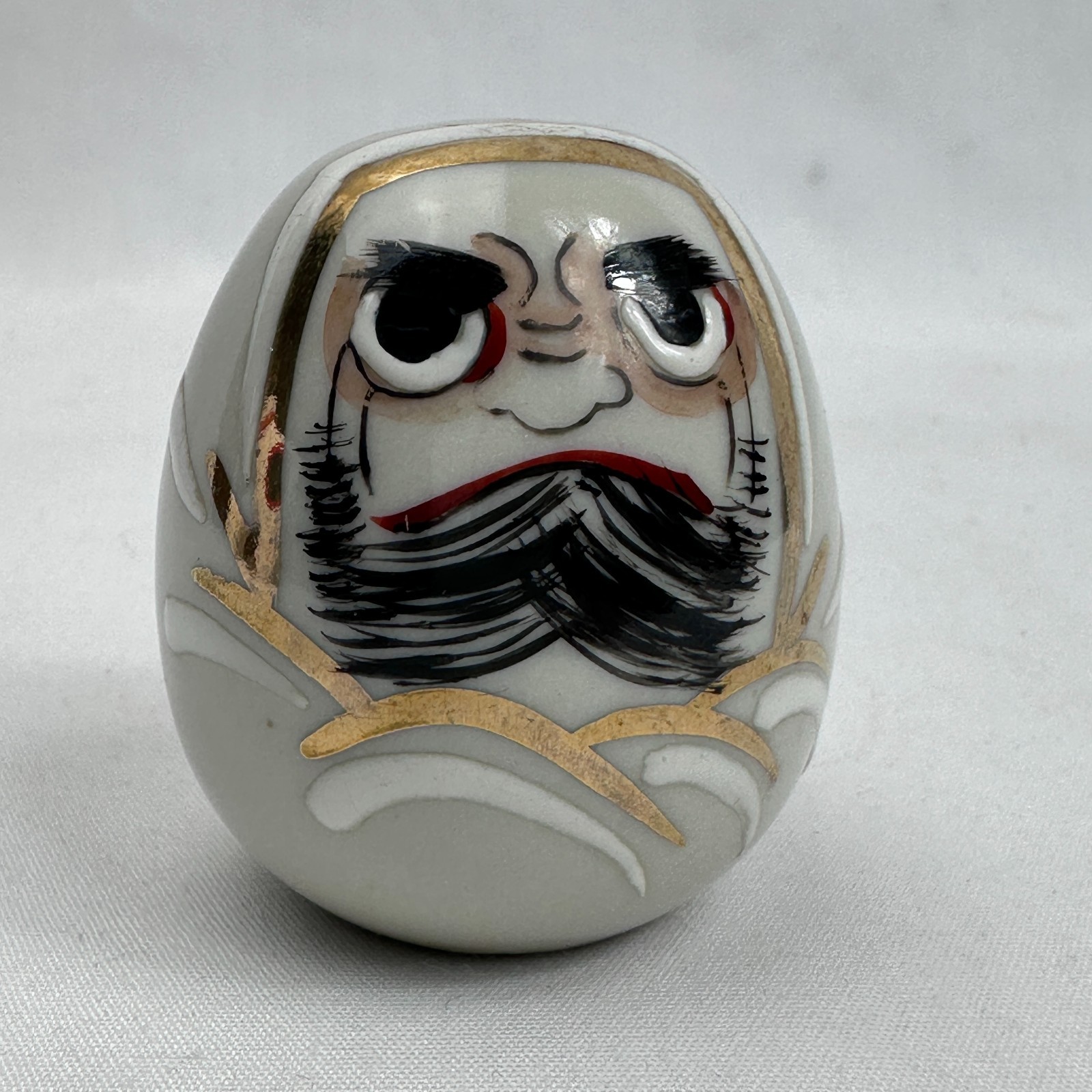 Vintage Kutani Japanese Porcelain Daruma Bodhidharma Gold Moriage Figurine 2in