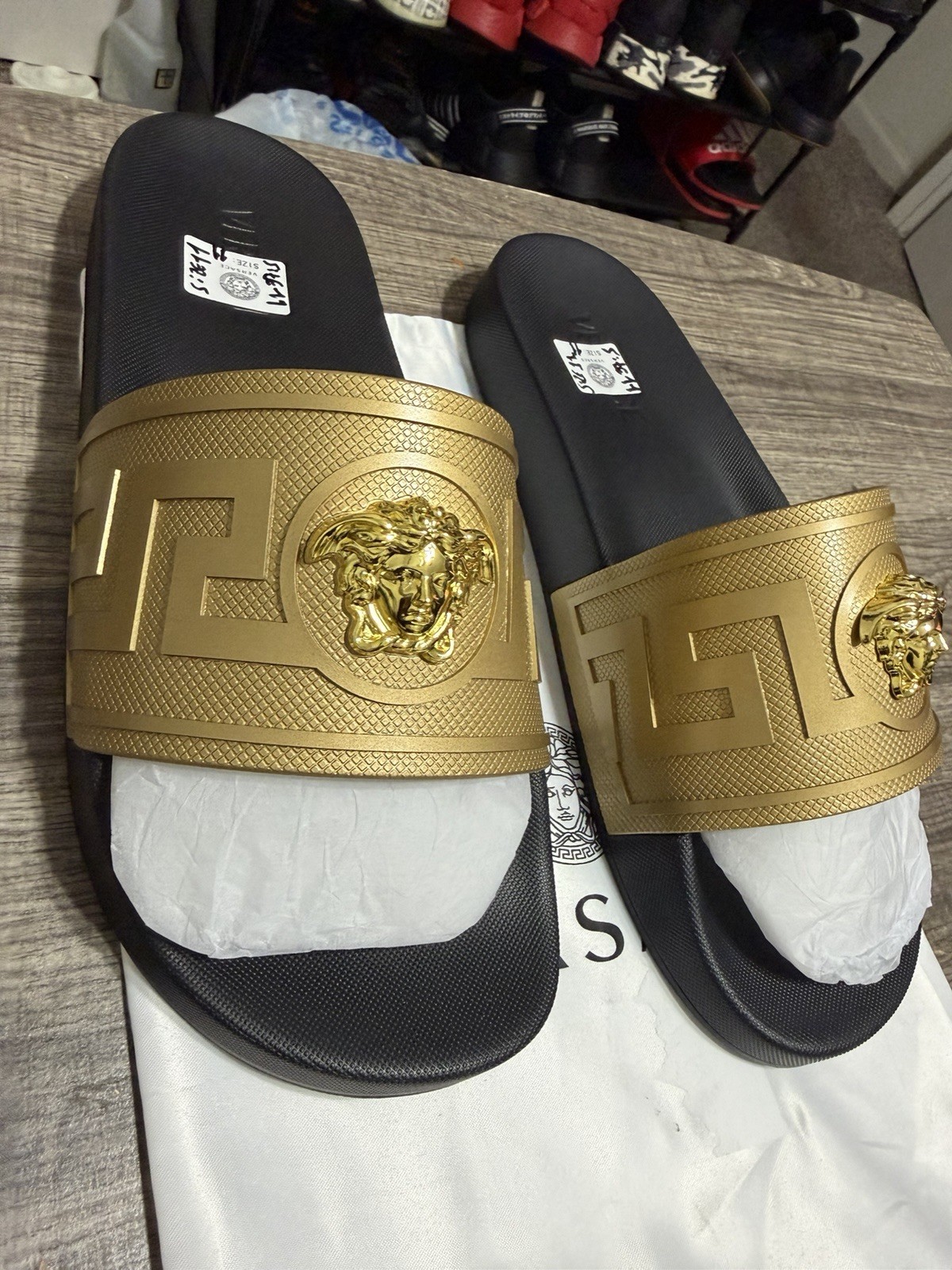 Versace Medusa size 11 Greca Gold/Black Slide Sandals Logo Slip-On Men\'s Versace Medusa size 11 Greca Gold/Black Slide Sandals Logo Slip-On Men\'s