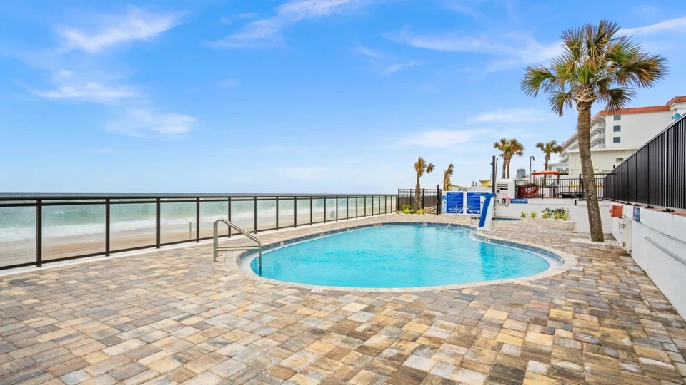DAYTONA AND ORMOND BEACH WEEKS AT Resorts~Ormond/DAYTONA BEACH~FACES BEACH 2026