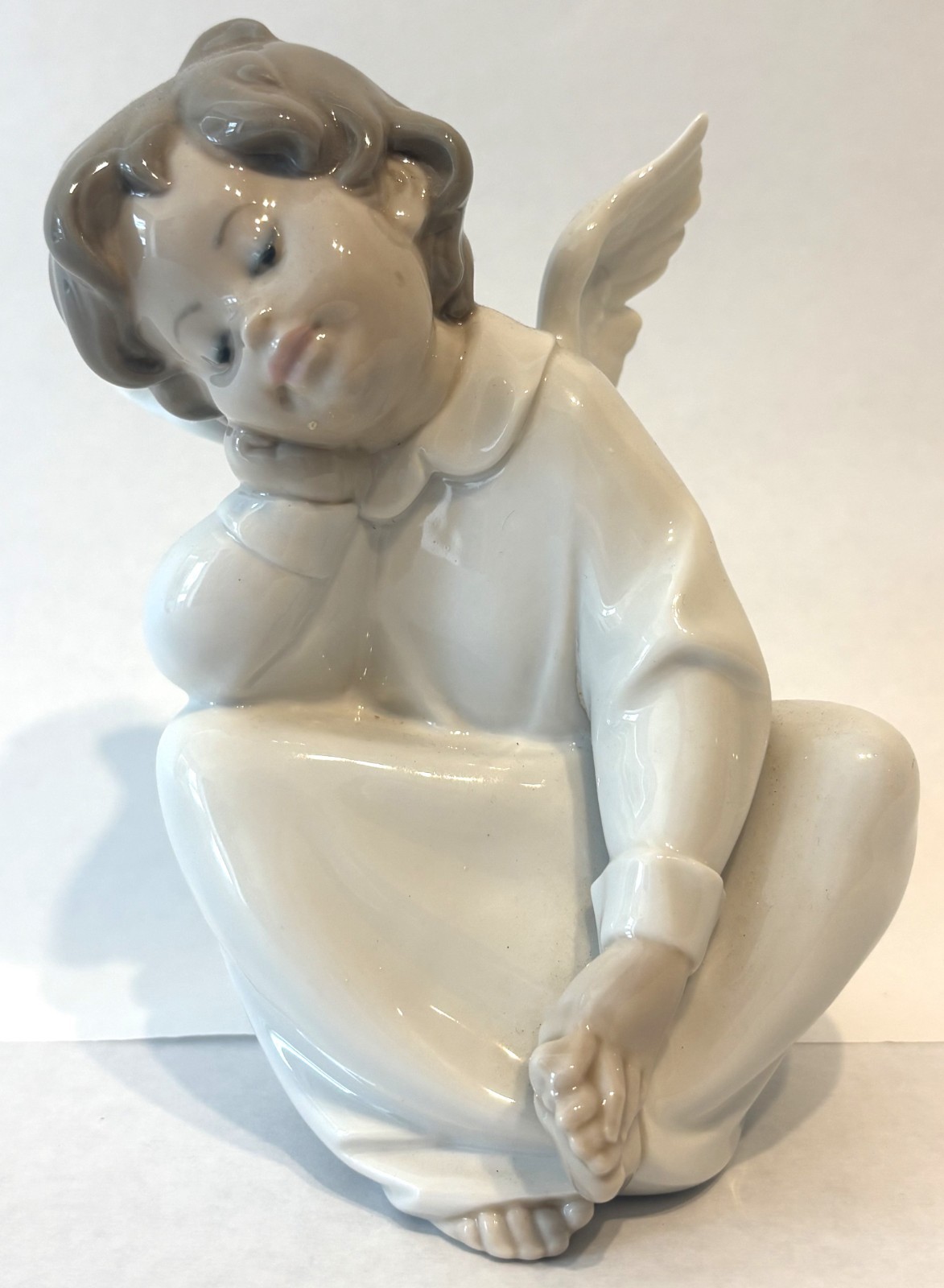 Lladro Angel Dreaming 4961 Vintage Porcelain Spain Figurine Pristine Condition Lladro Angel Dreaming 4961 Vintage Porcelain Spain Figurine Pristine Condition