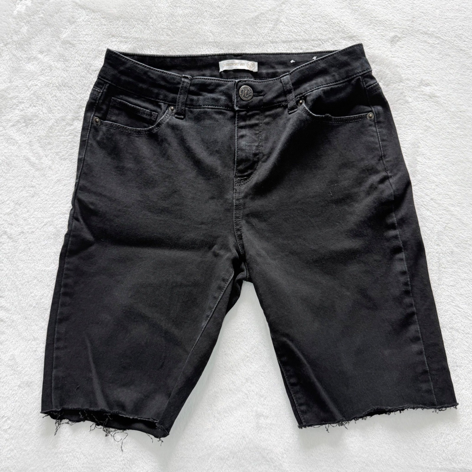 Westport 1962 Black Bermuda Shorts Petite 4 Raw Hem Stretch Casual