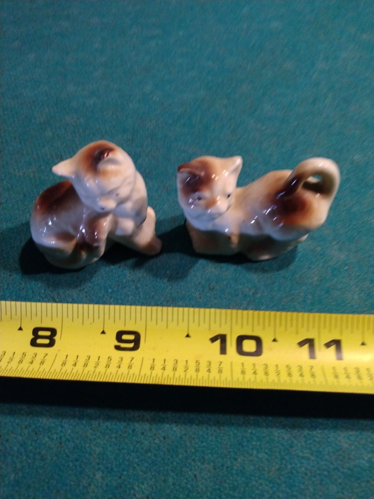 1921 - 1941 Vintage Pair Of Japan Porcelain Cats 1.5 Inches Each As Tape Shows