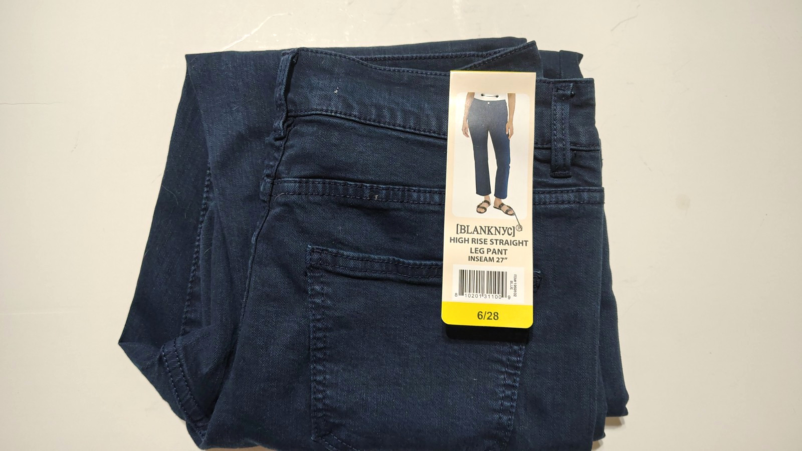 NWT BLANKNYC Women\'s Size 6 High Rise Straight Leg Dark Wash Blue Stretch Jeans NWT BLANKNYC Women\'s Size 6 High Rise Straight Leg Dark Wash Blue Stretch Jeans