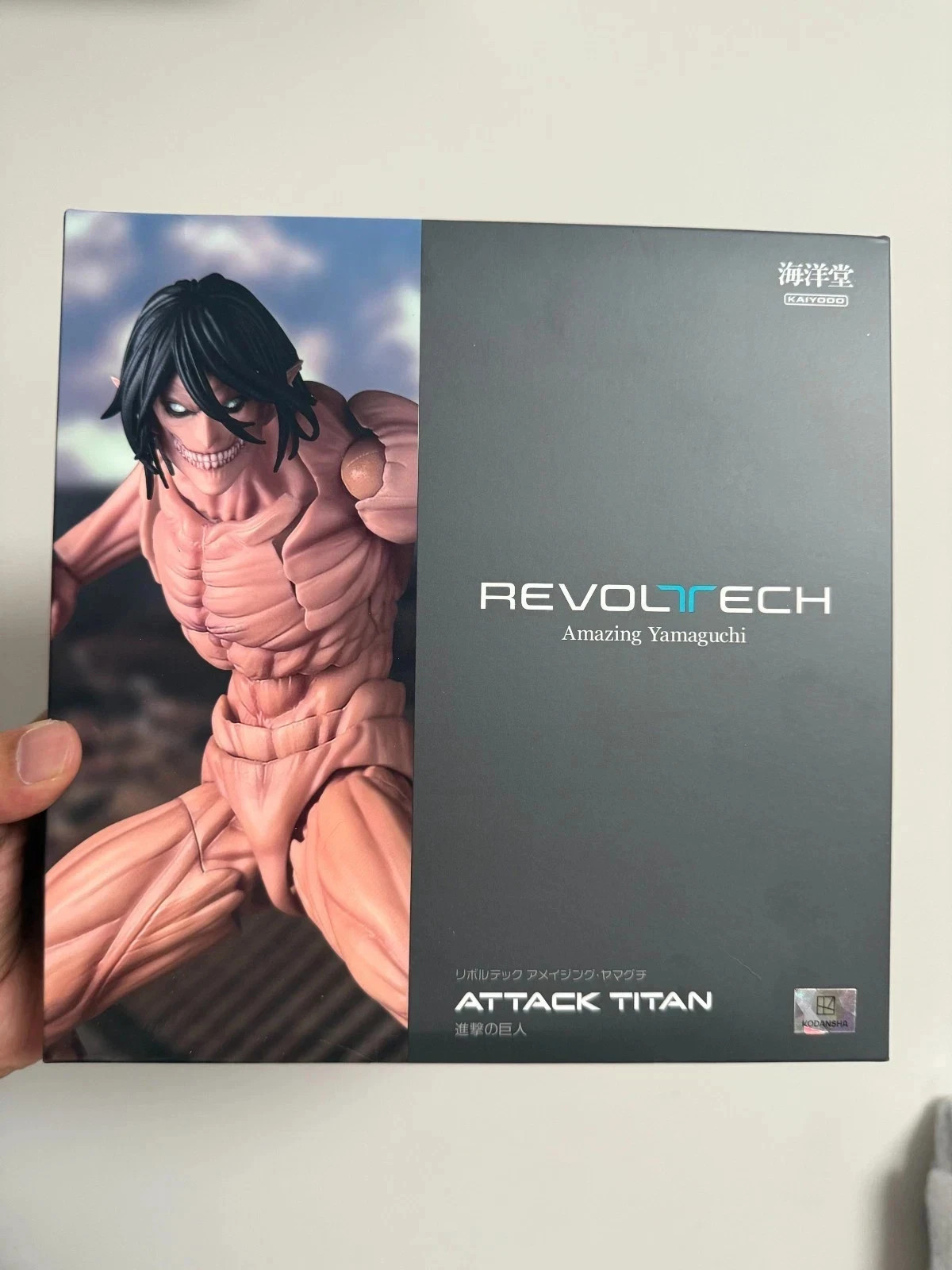 New Revoltech Amazing Yamaguchi Eren Jaeger Attack on Titan Action Figure Anime