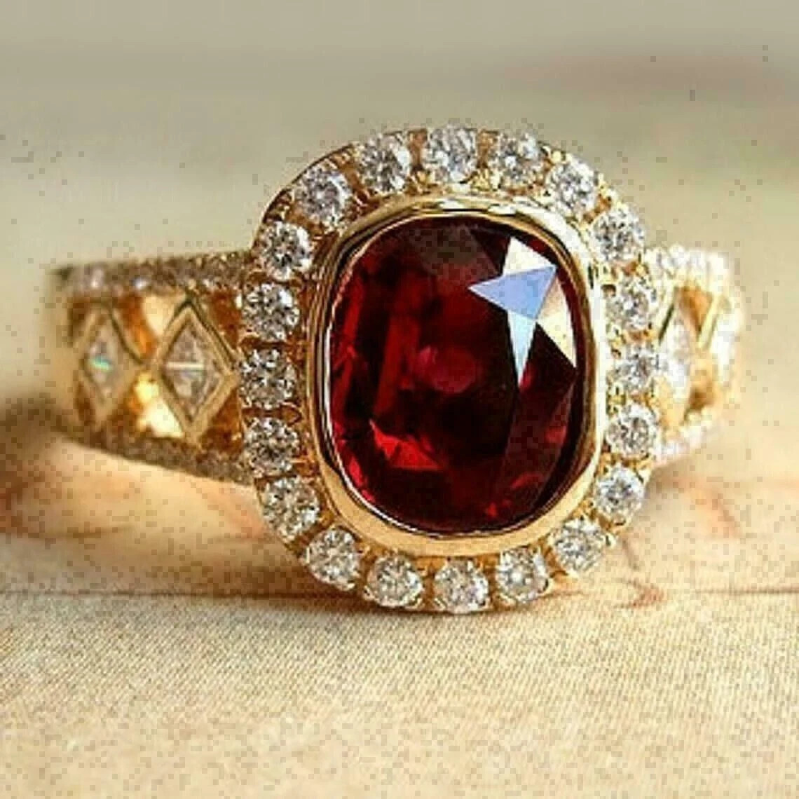 2.00 Ct Oval Cut Natural Garnet & Diamond Wedding Ring 14K Yellow Gold