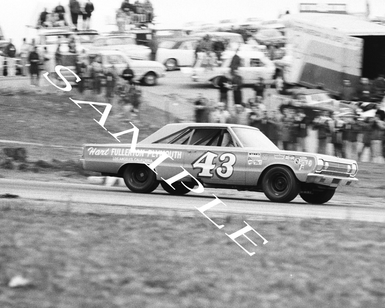 RICHARD PETTY #43 PLYMOUTH RIVERSIDE MOTOR TREND 500 8X10 GLOSSY PHOTO #S9 RICHARD PETTY #43 PLYMOUTH RIVERSIDE MOTOR TREND 500 8X10 GLOSSY PHOTO #S9