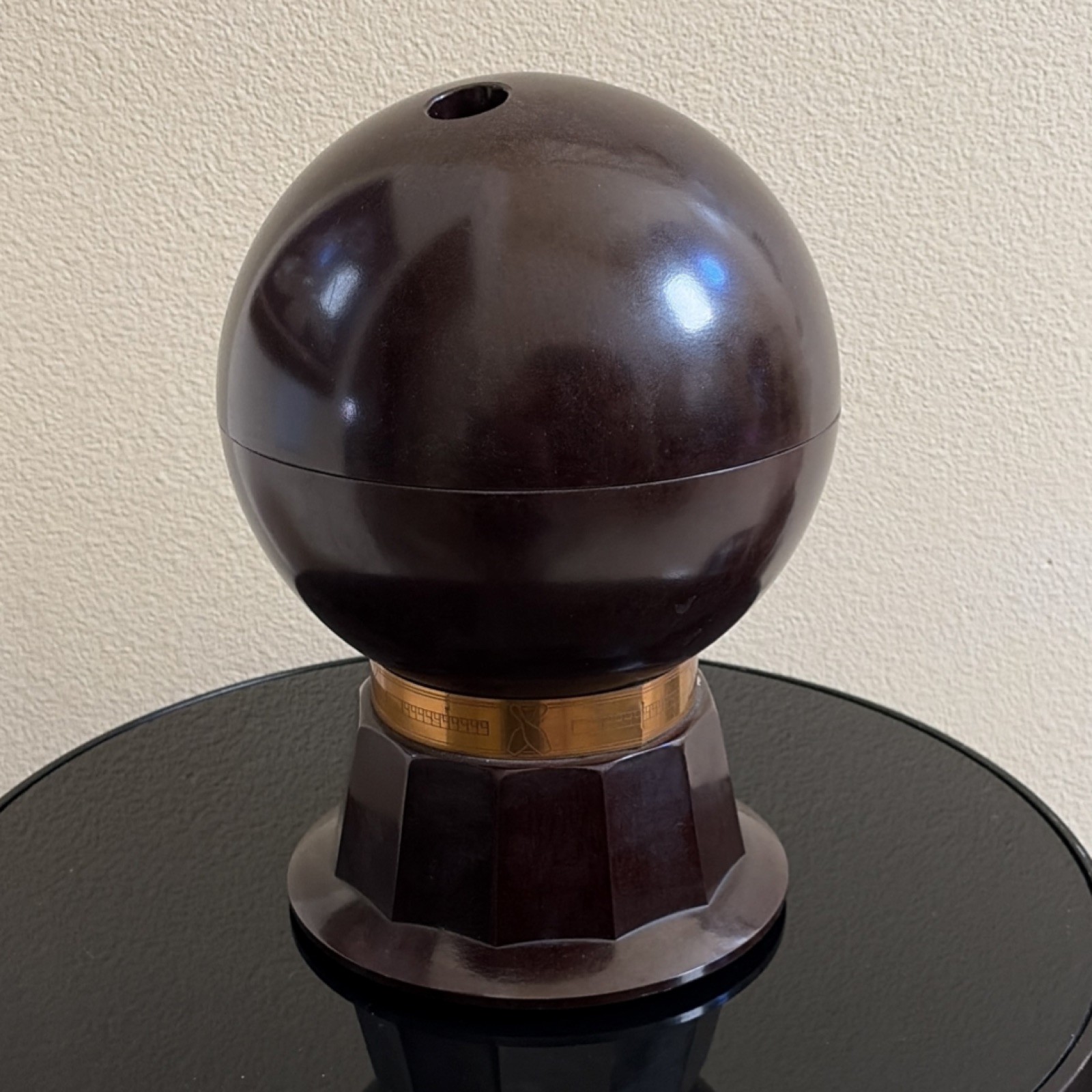 Vintage Evan’s musical Bakelite Bowling Ball  liquor bar with shot glasses